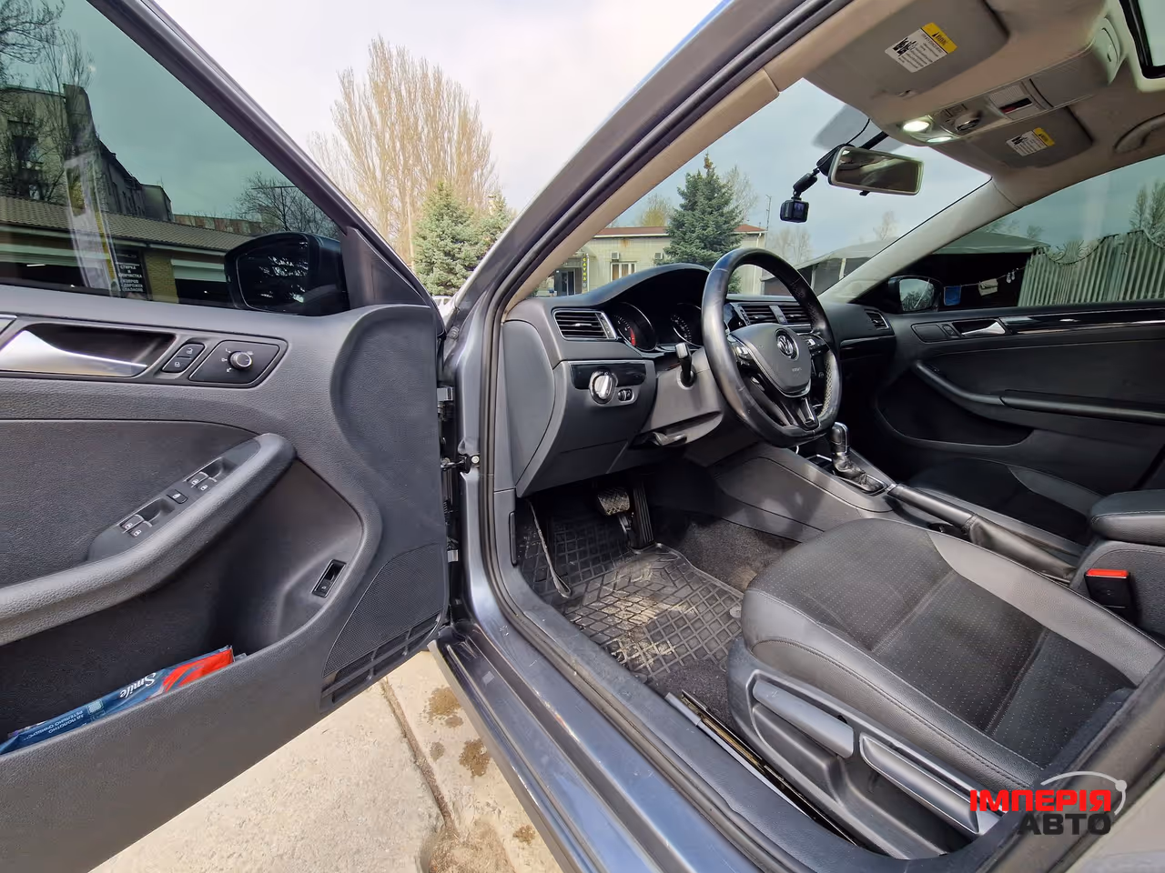 Volkswagen Jetta - фото 11