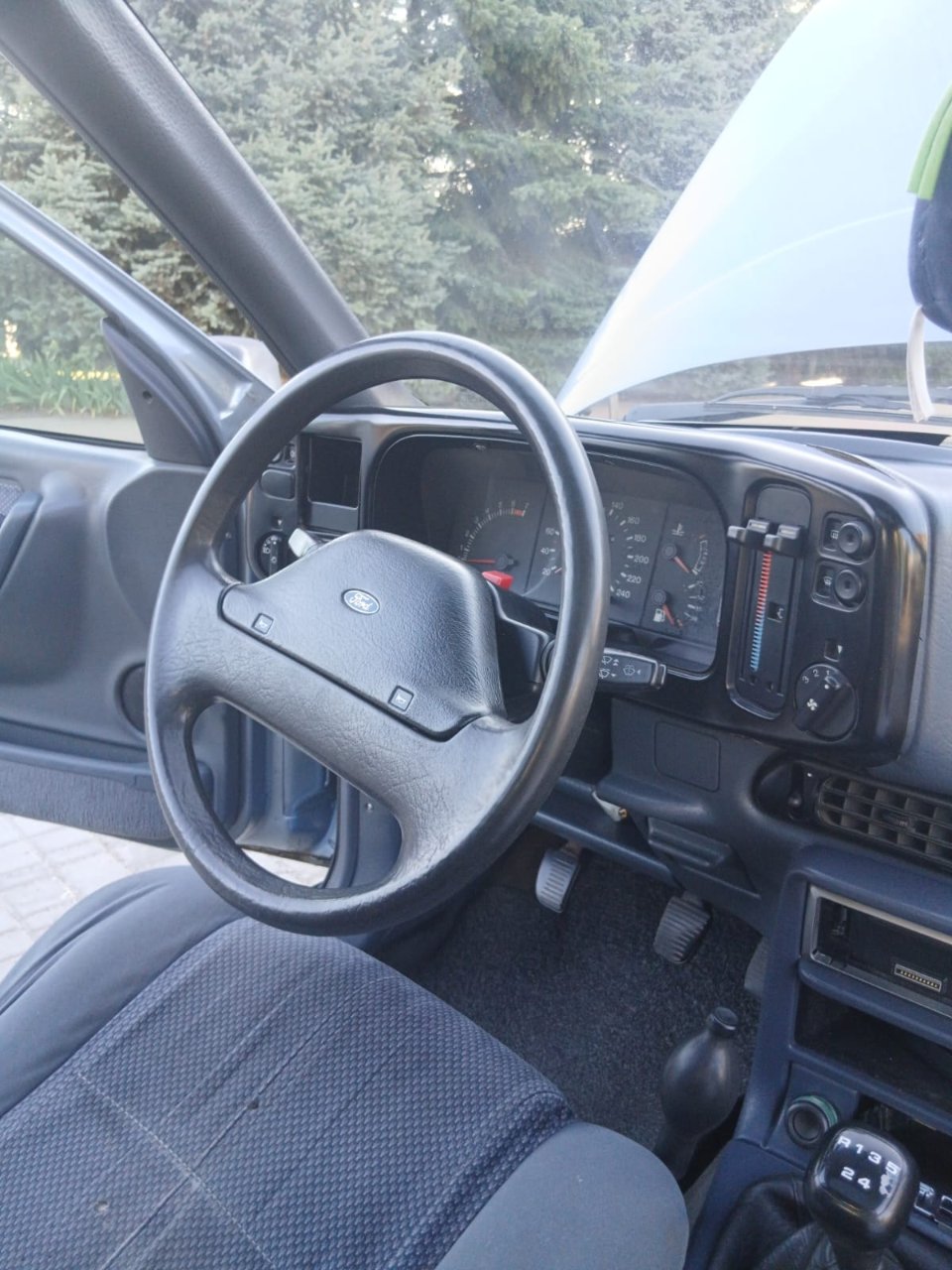 Ford Scorpio - фото 14