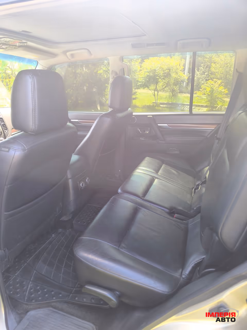 Mitsubishi Pajero - фото 6