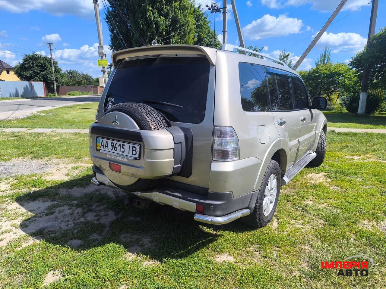 Mitsubishi Pajero - фото 3