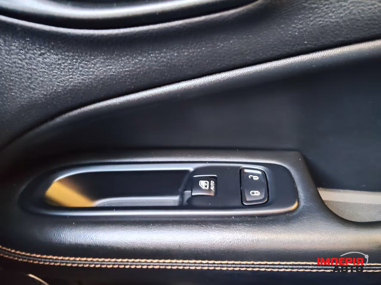 Jeep Compass - фото 36