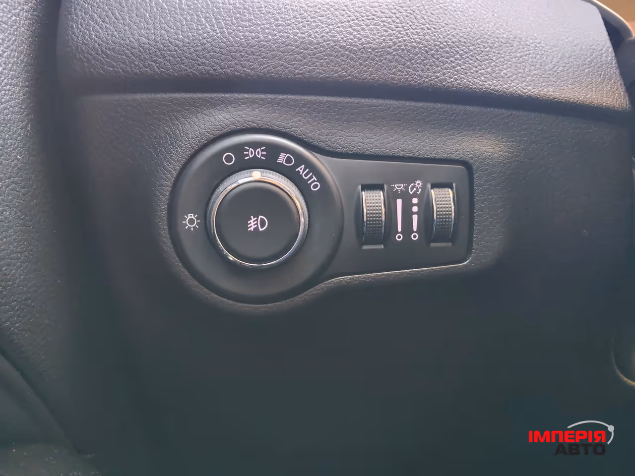 Jeep Compass - фото 32
