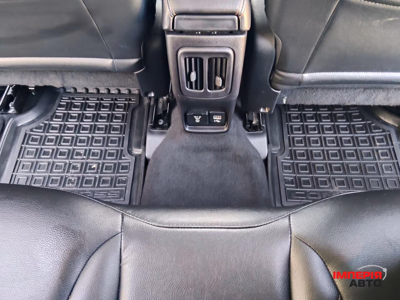 Jeep Compass - фото 16