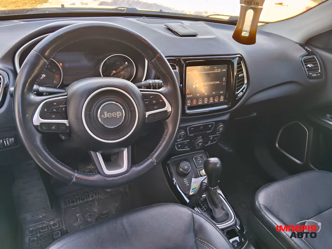 Jeep Compass - фото 15
