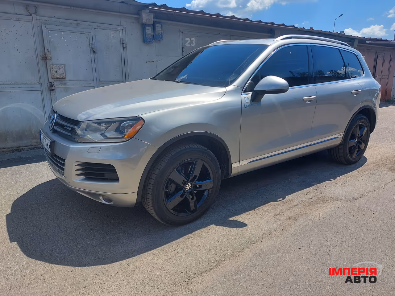 Volkswagen Touareg - фото 14