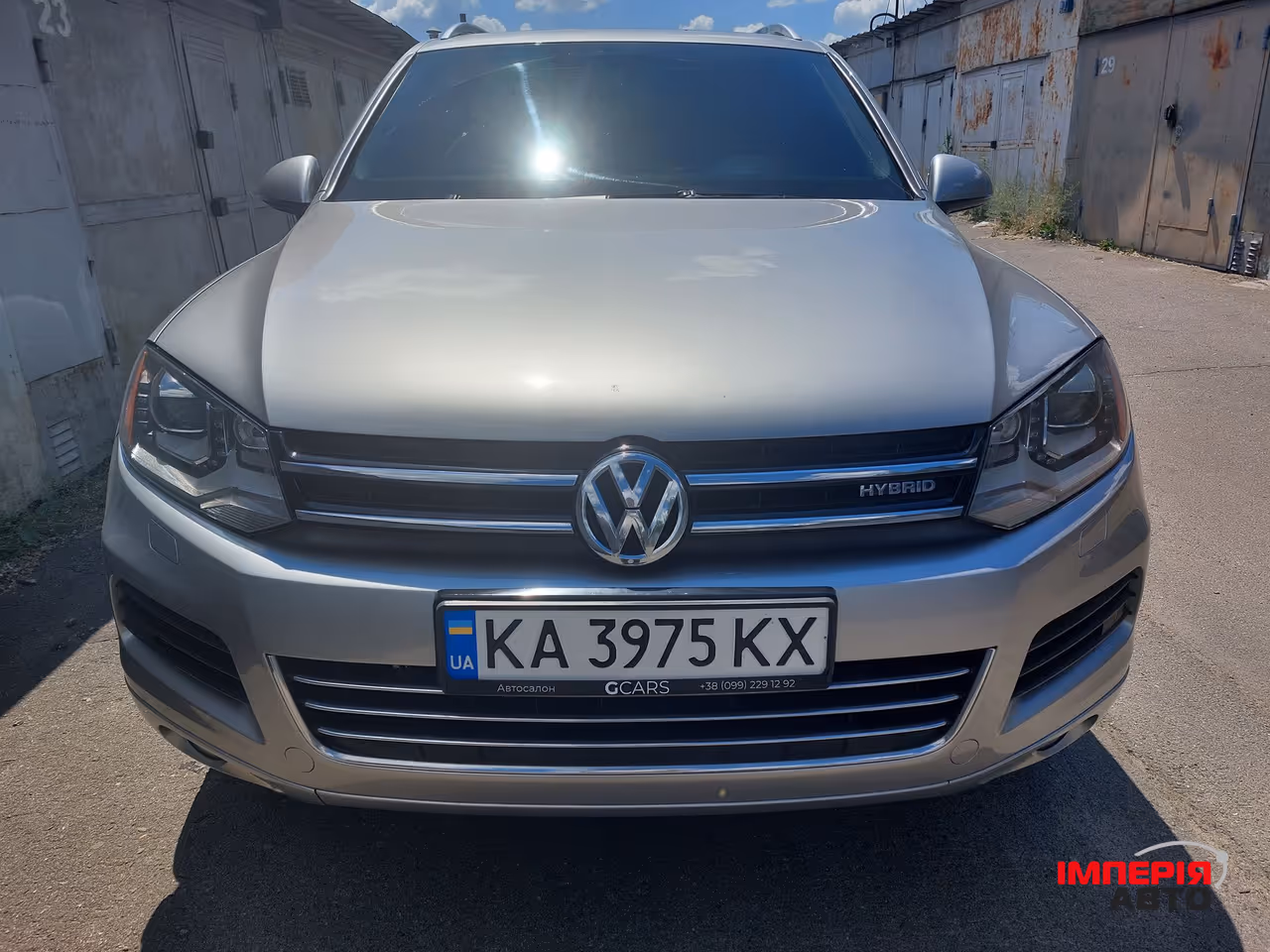 Volkswagen Touareg - фото 2
