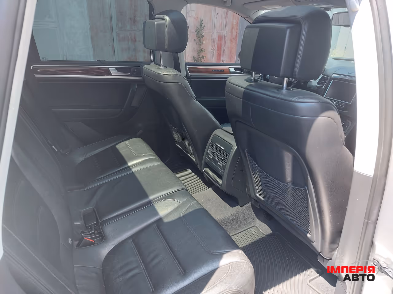 Volkswagen Touareg - фото 23