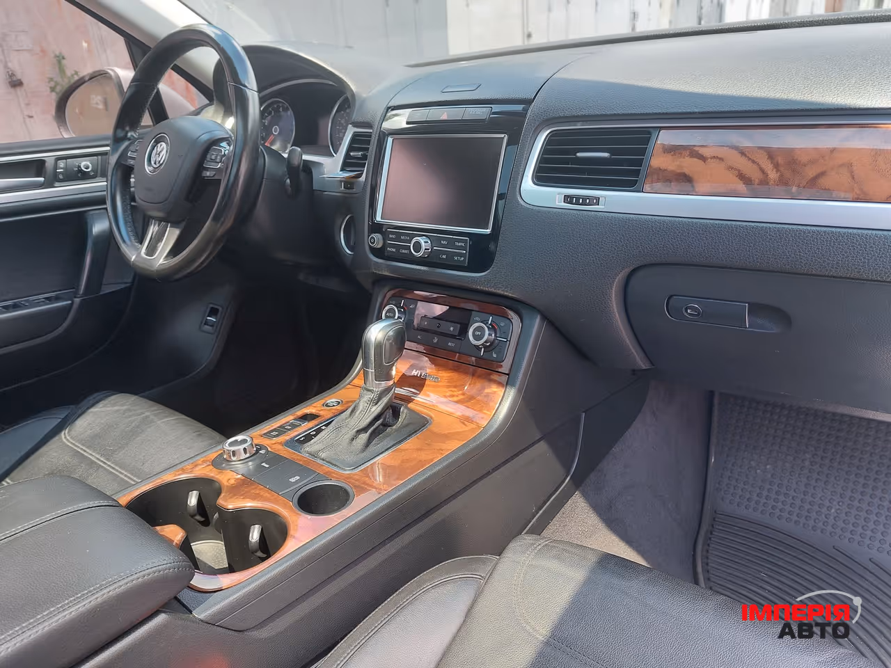 Volkswagen Touareg - фото 27