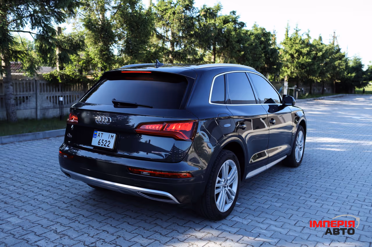 Audi Q5 - фото 7
