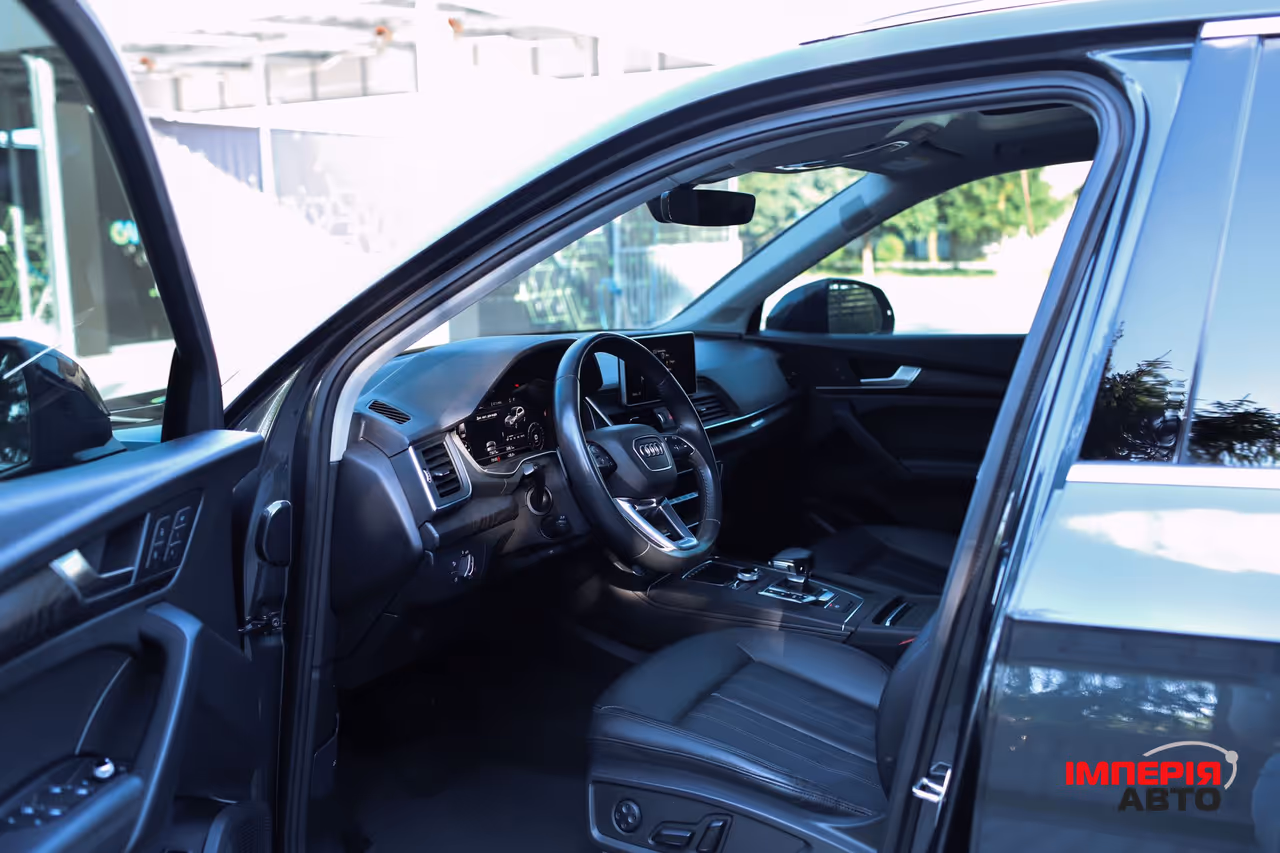 Audi Q5 - фото 11