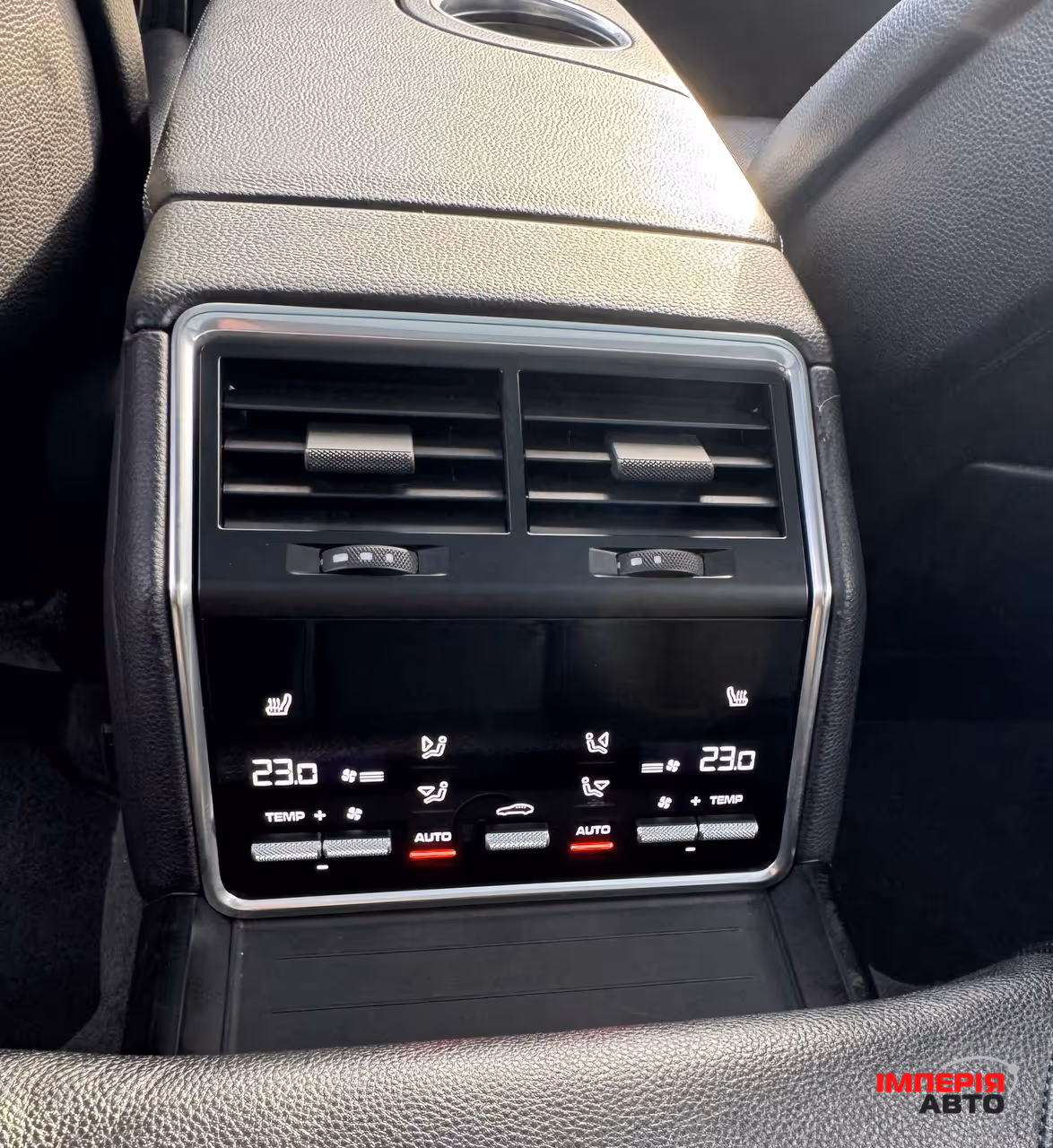 Porsche Panamera - фото 27