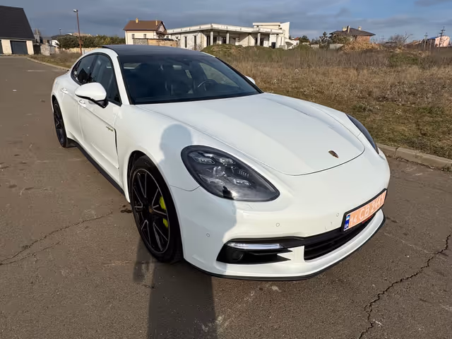 Porsche Panamera - фото 2