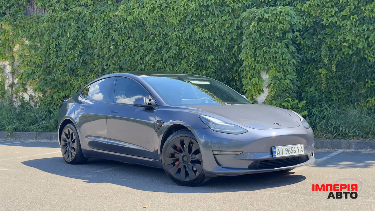 Tesla Model 3 - фото 8