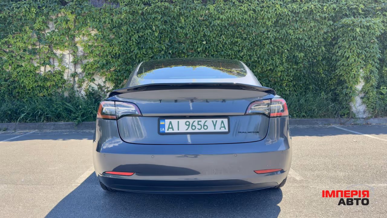Tesla Model 3 - фото 5