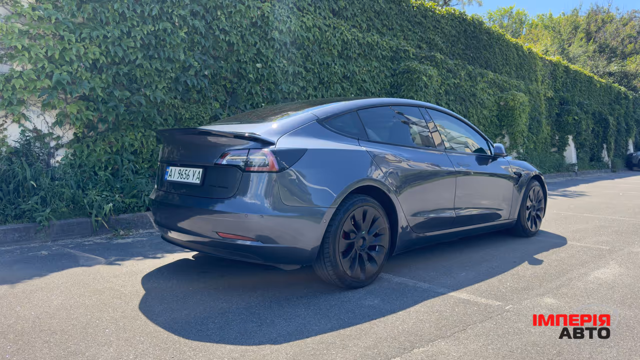 Tesla Model 3 - фото 6