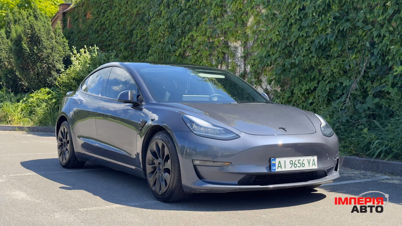 Tesla Model 3 - фото 2