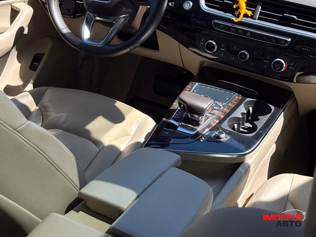 Audi Q7 - фото 44