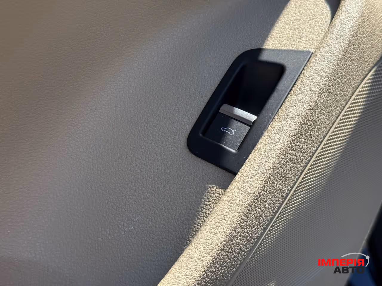 Audi Q7 - фото 19