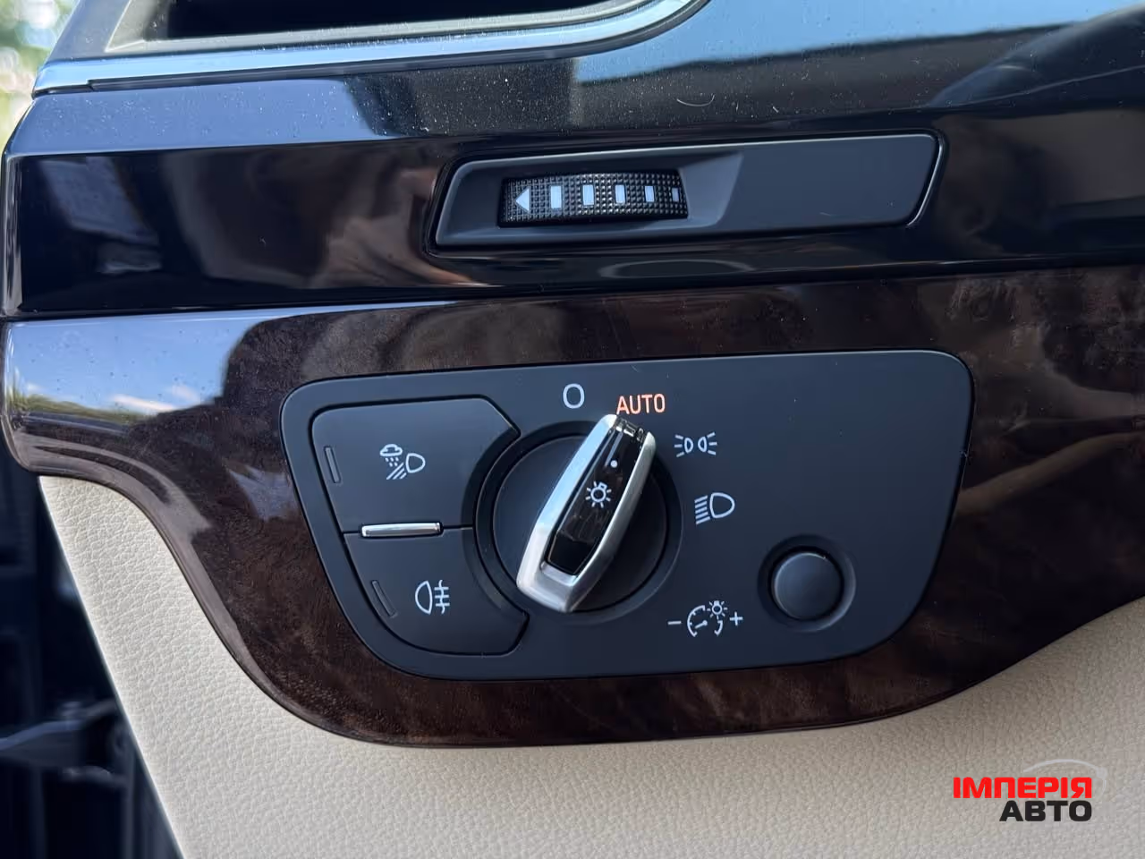 Audi Q7 - фото 22