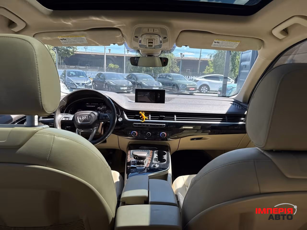 Audi Q7 - фото 42