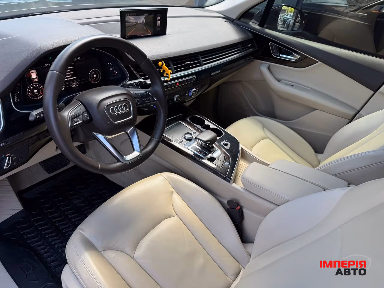 Audi Q7 - фото 20