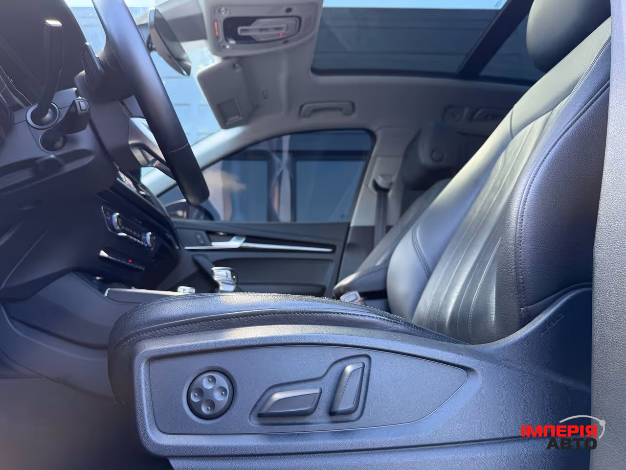 Audi Q5 - фото 26