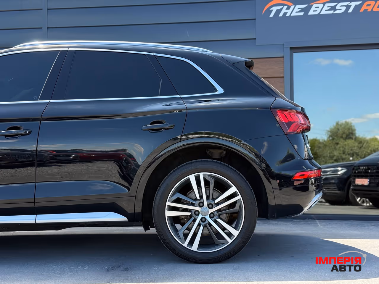 Audi Q5 - фото 8