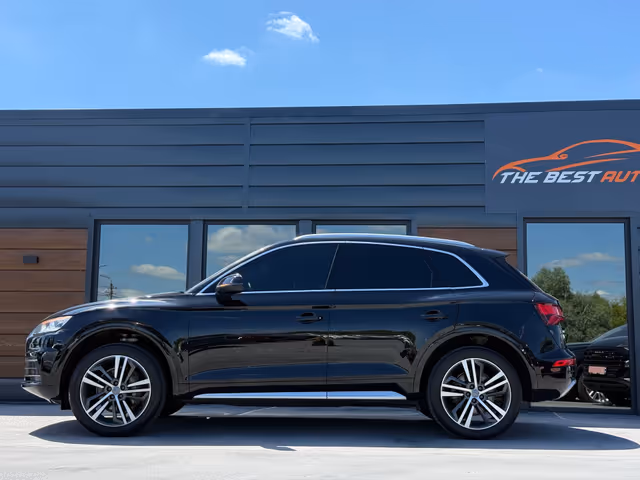 Audi Q5 - фото 5