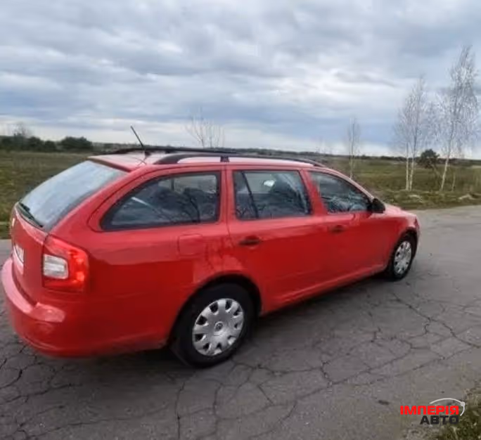 Skoda Octavia - фото 3