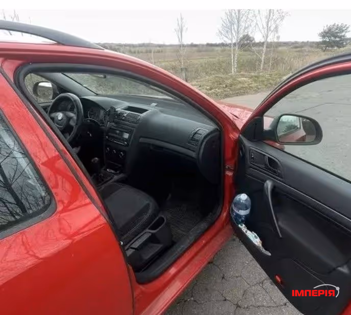 Skoda Octavia - фото 4