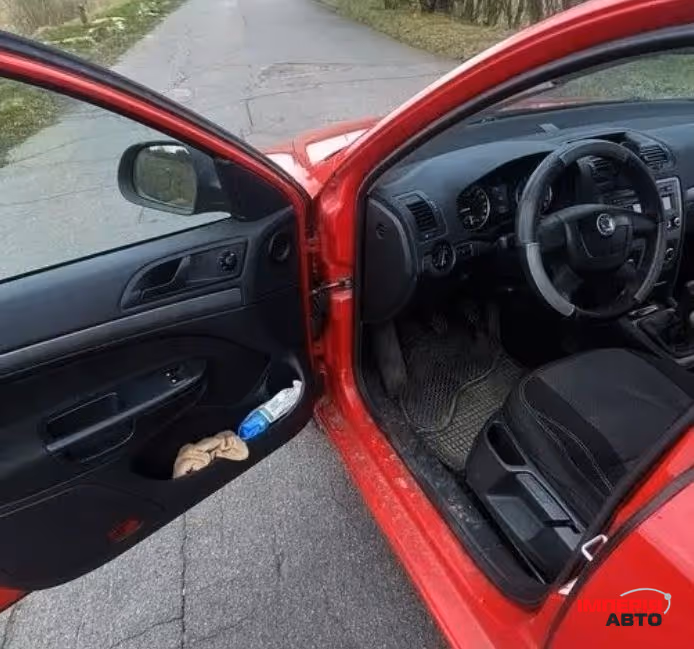 Skoda Octavia - фото 6
