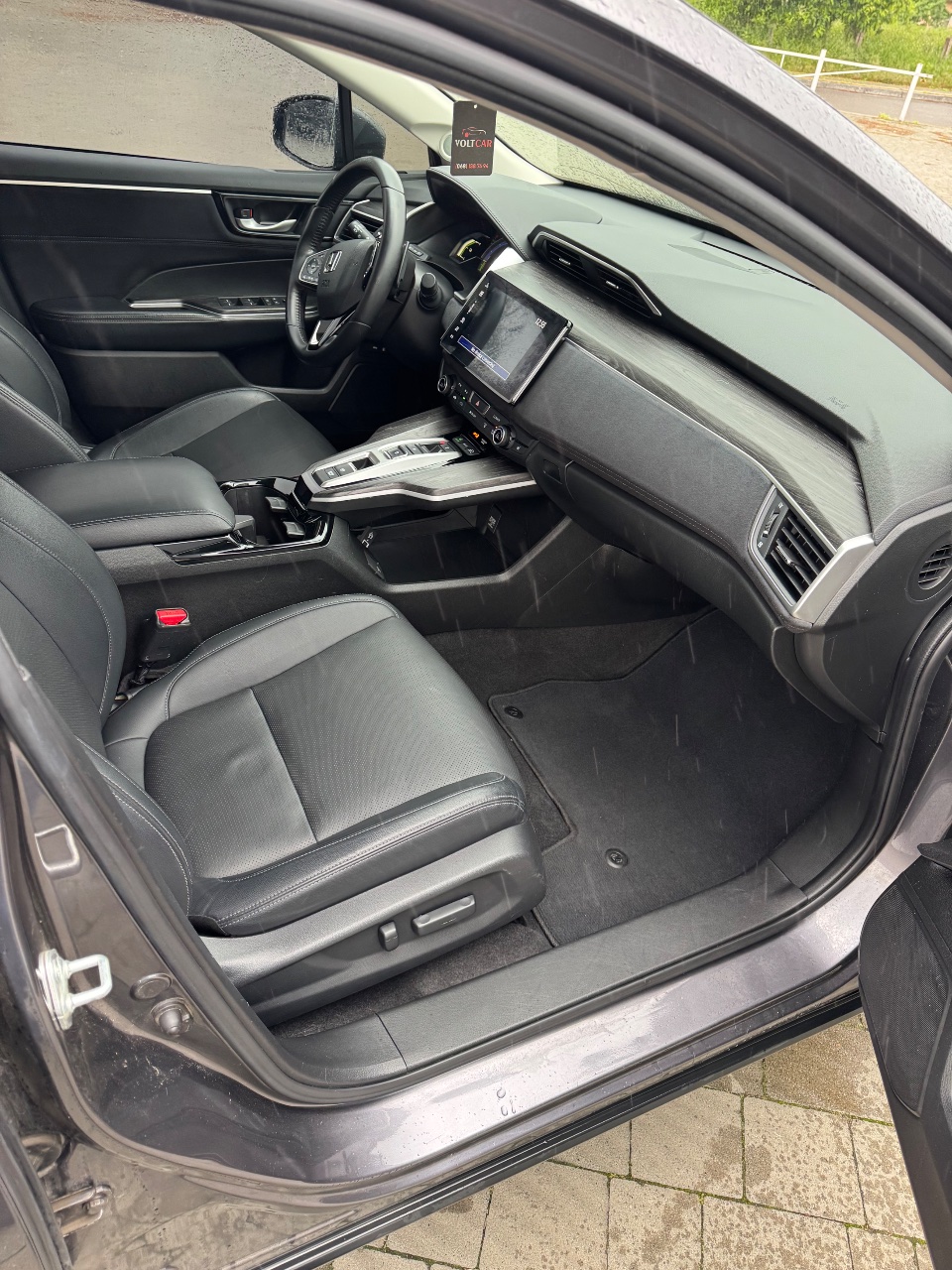 Honda Clarity - фото 12