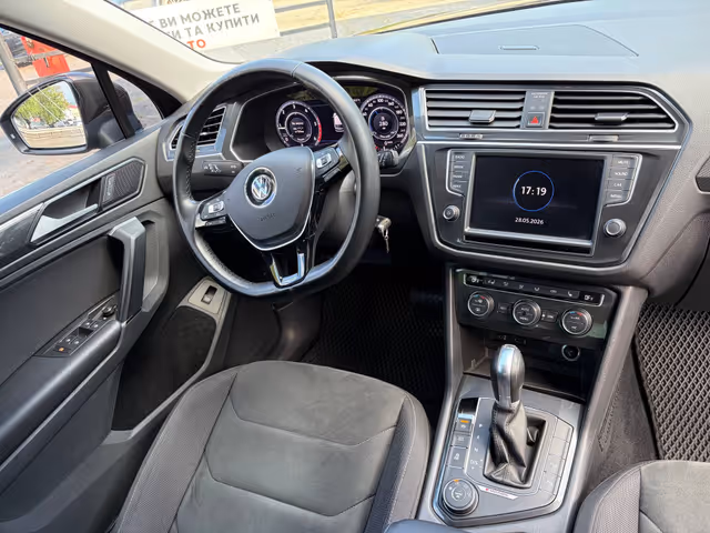 Volkswagen Tiguan - фото 5