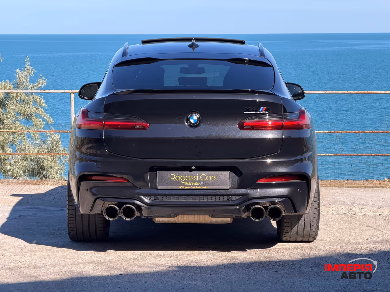 BMW X4 M - фото 12