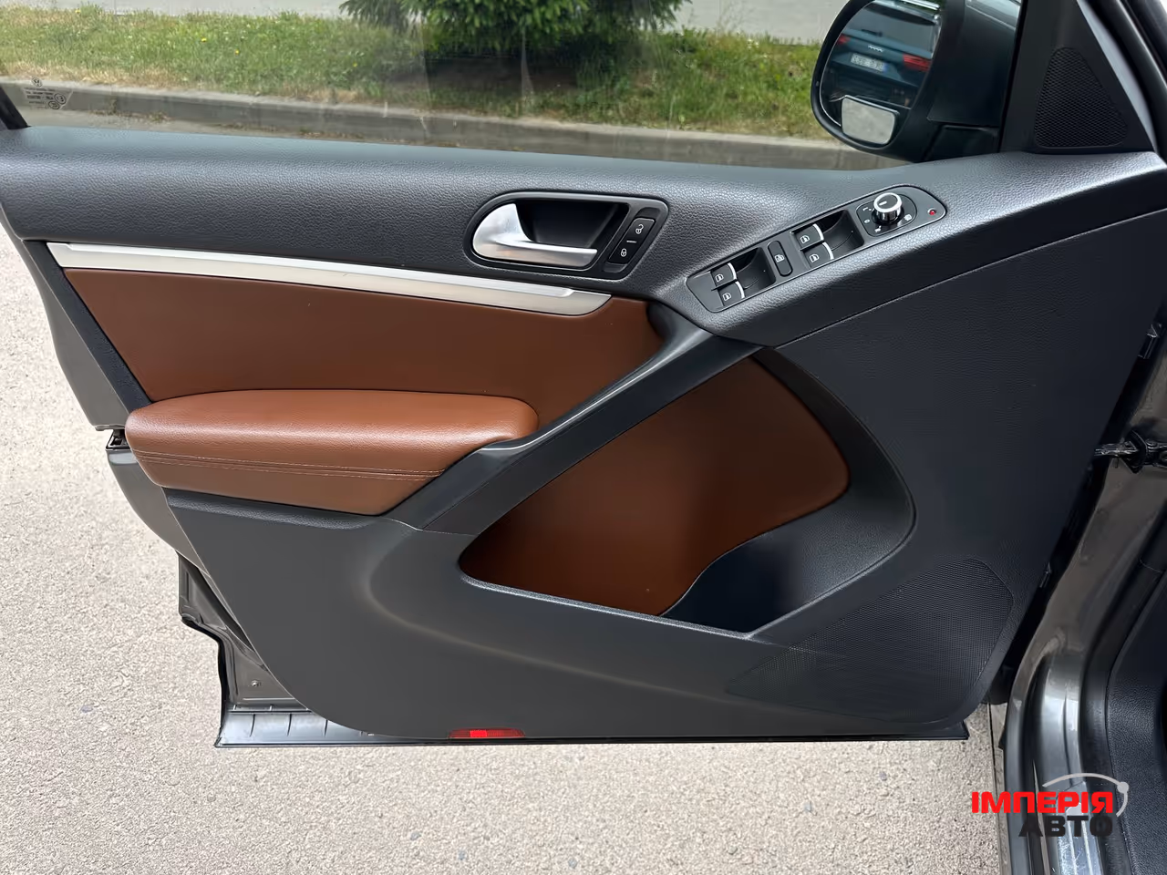 Volkswagen Tiguan - фото 13