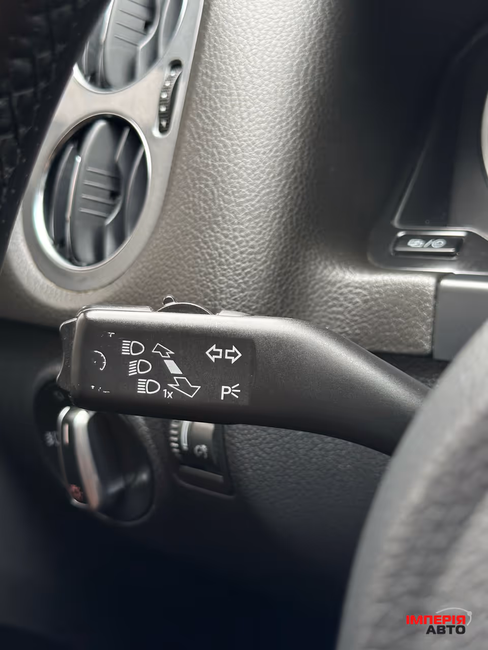 Volkswagen Tiguan - фото 25