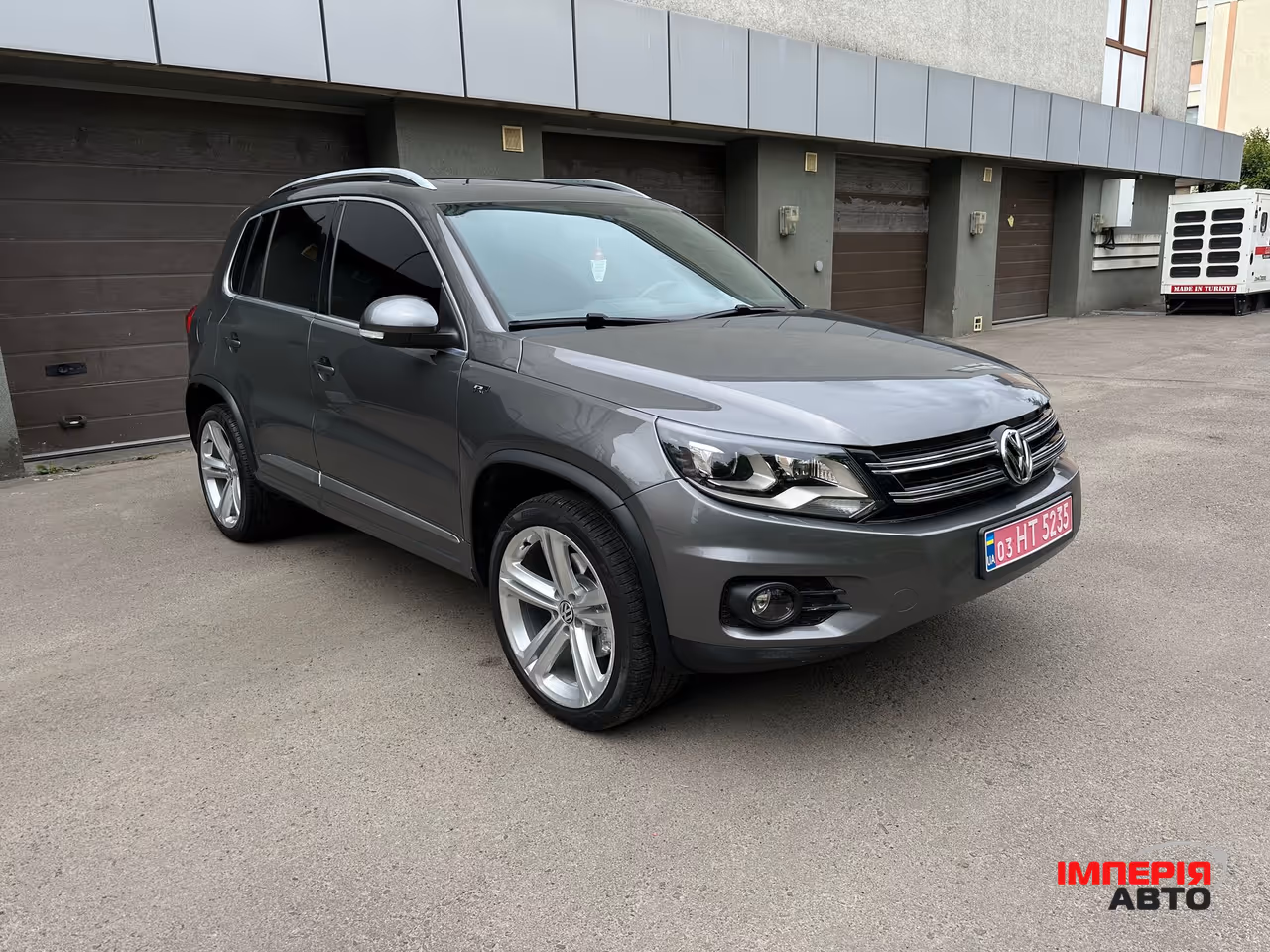 Volkswagen Tiguan - фото 4