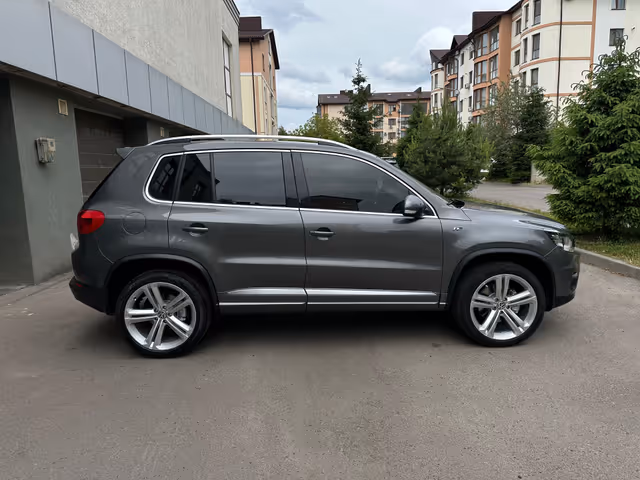 Volkswagen Tiguan - фото 5