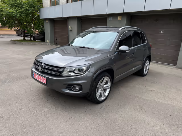 Volkswagen Tiguan - фото 1