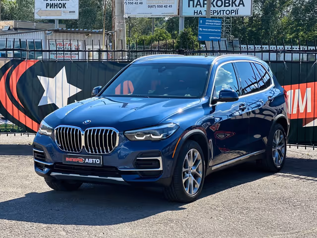 BMW X5 - фото 1