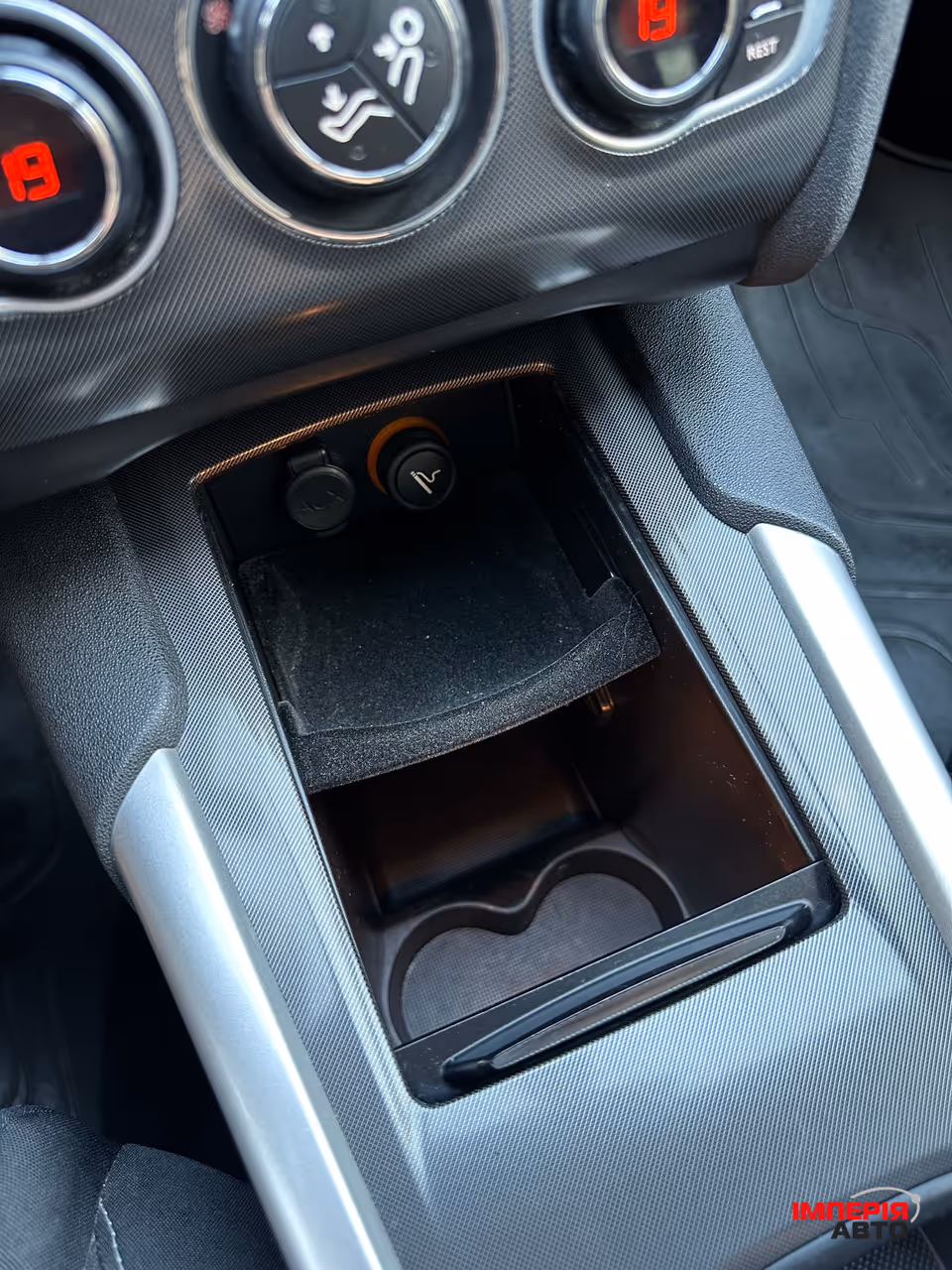 Citroen C4 - фото 24