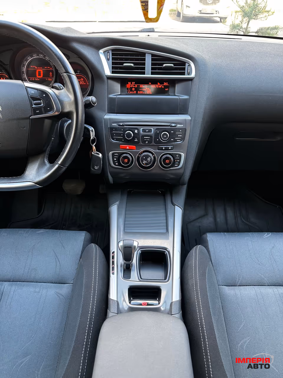 Citroen C4 - фото 21
