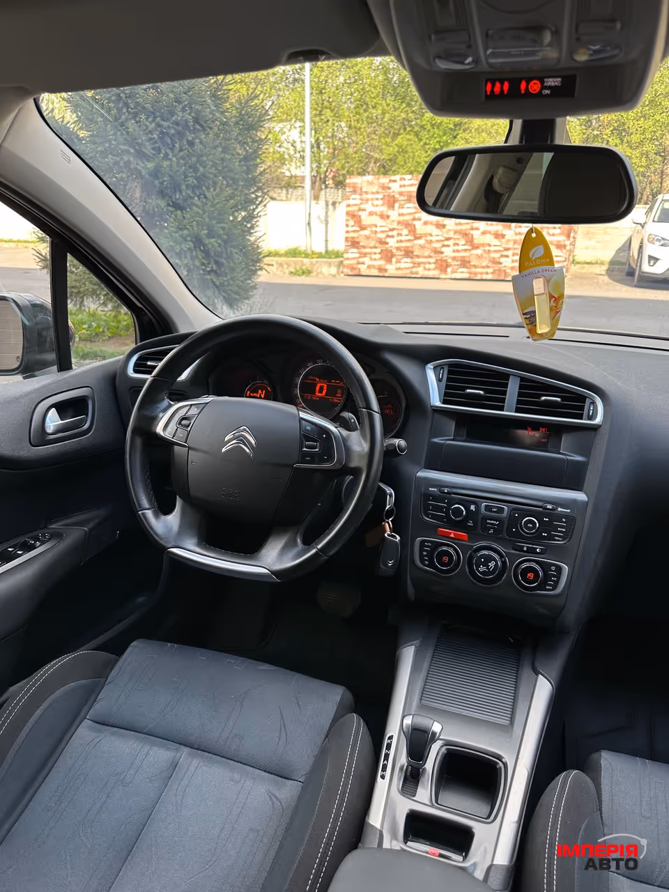 Citroen C4 - фото 15
