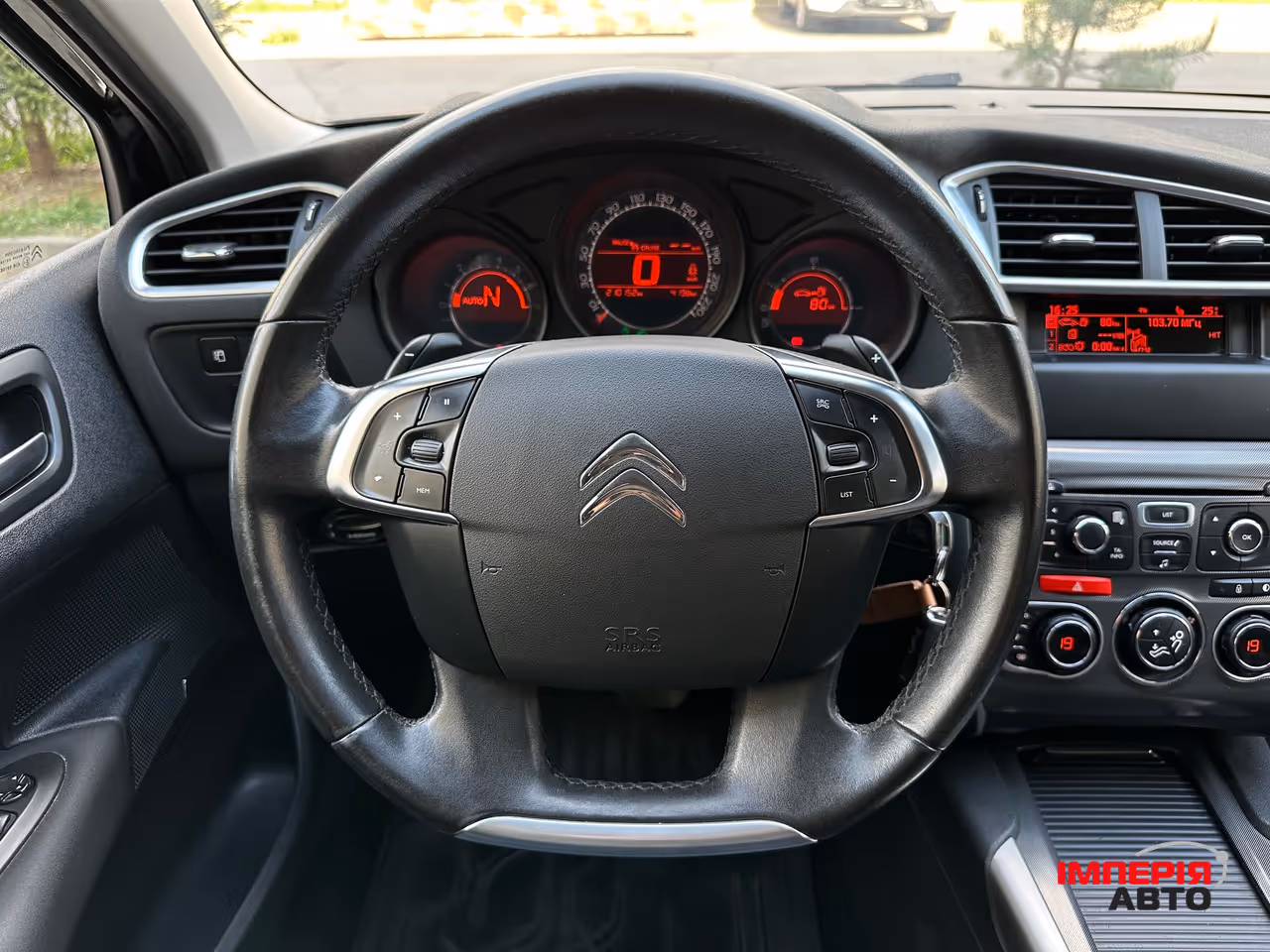 Citroen C4 - фото 16