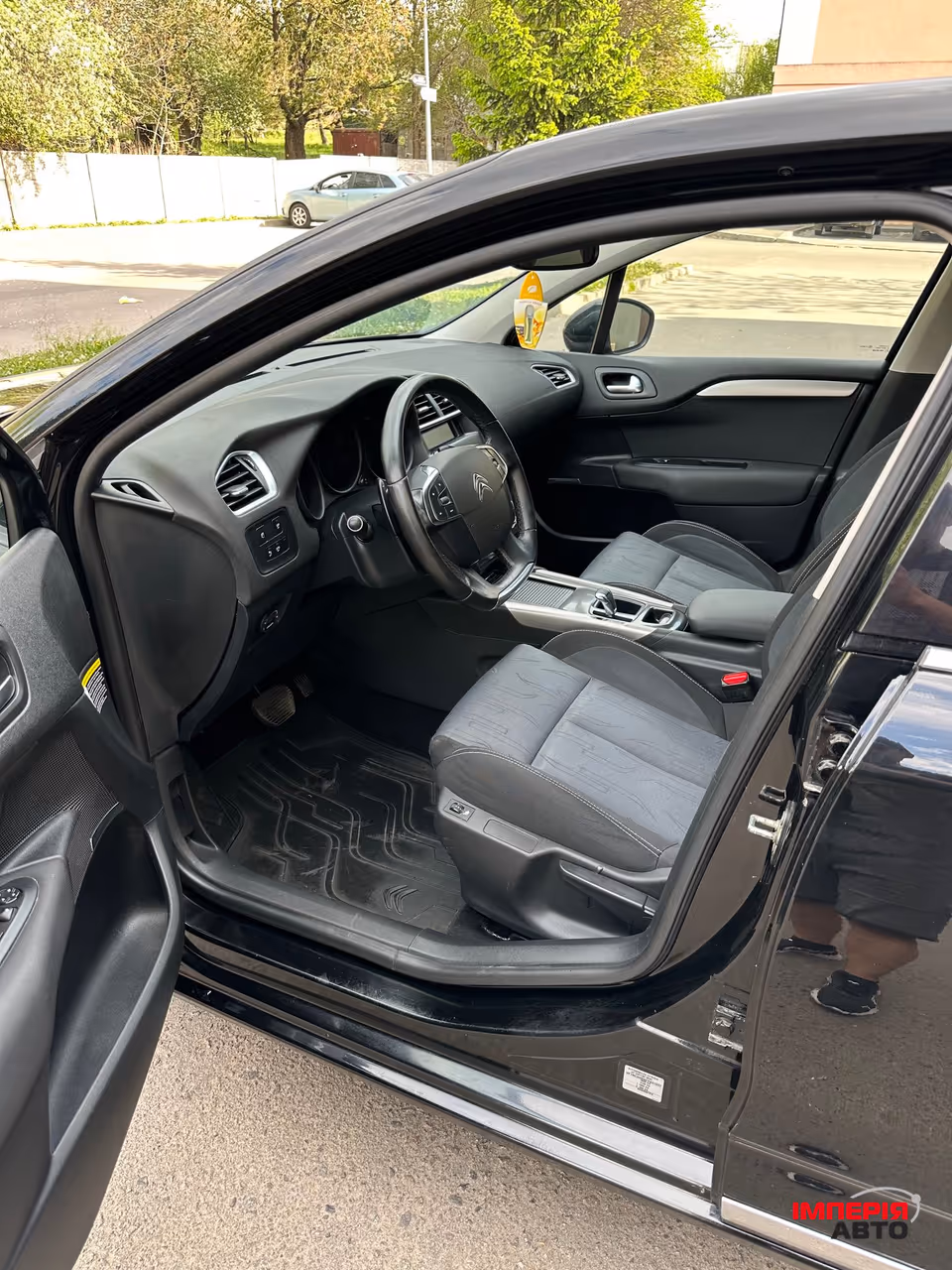 Citroen C4 - фото 12