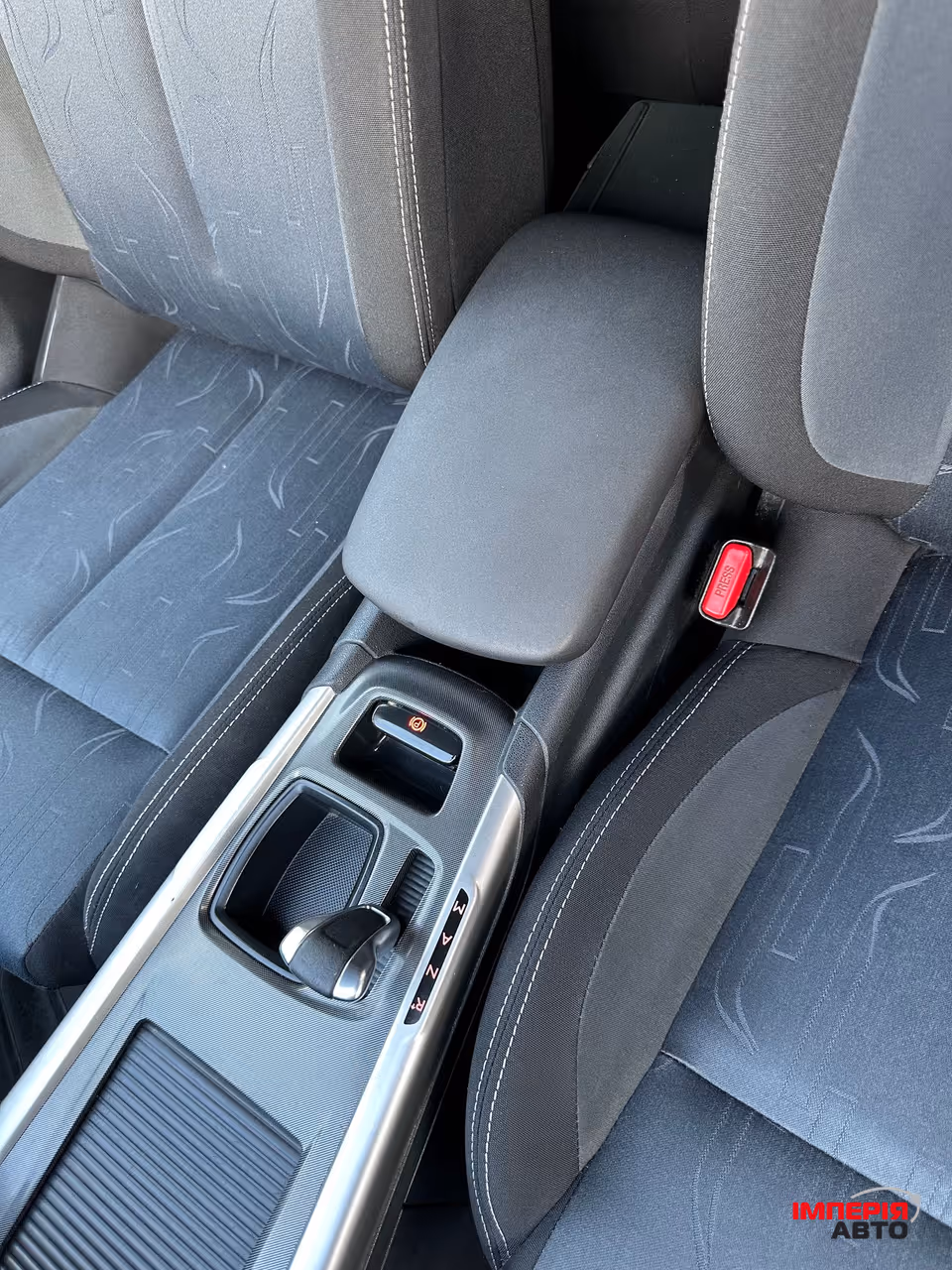 Citroen C4 - фото 25
