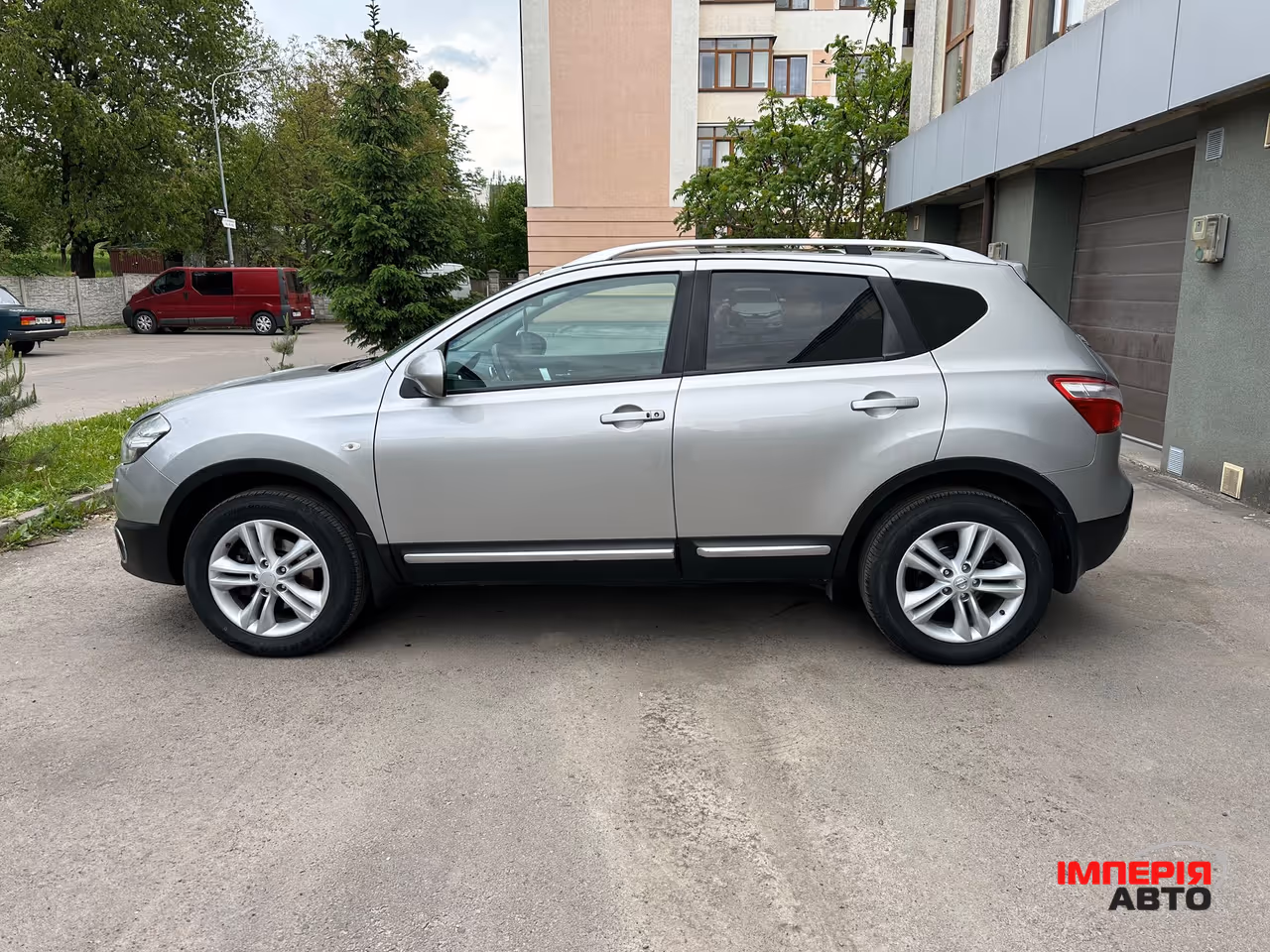 Nissan Qashqai - фото 2