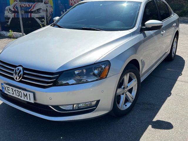 Volkswagen Passat (North America and China) 2015, Дніпро, $14 000 - зображення 1