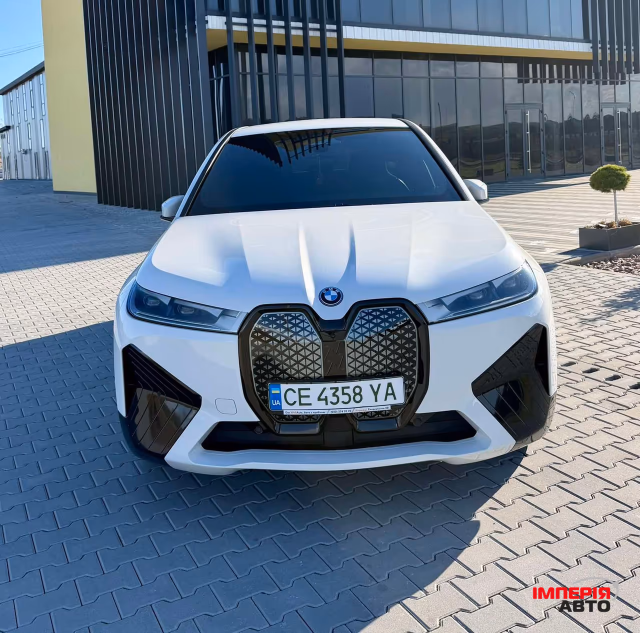 BMW iX - фото 4