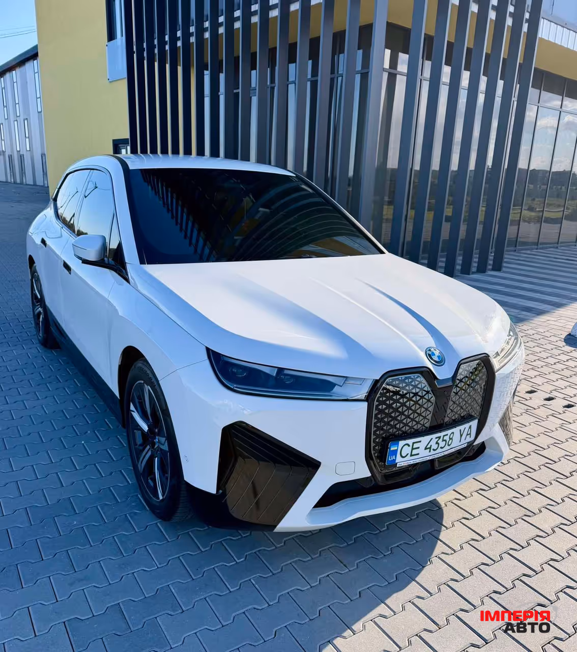 BMW iX - фото 2